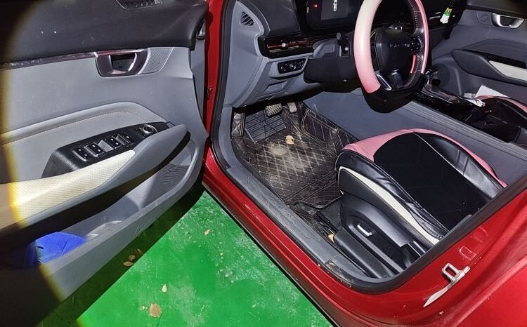 
								2019 Baojun RC-6 1.5T CVT 24h Online Luxury 49,400 km Used Sedan for Sale full									