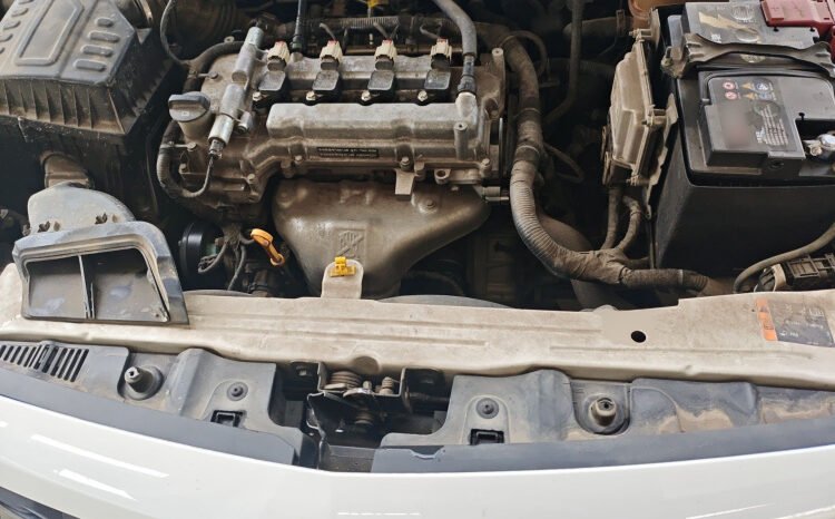 
								2019 Chevrolet Cavalier 320 Manual Xinyue 58,200 km Used Sedan for Sale full									