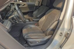
										2019 Hongqi HS5 2.0T Zhilian Qixiang 4WD 111,800 km Used SUV for Sale full									