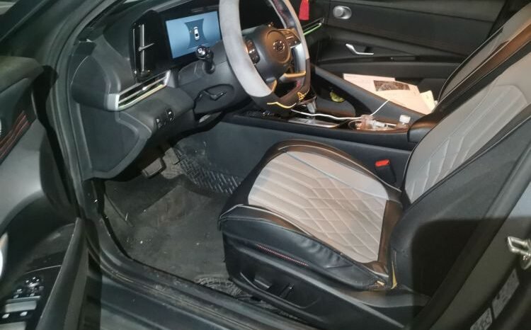 
								2022 Hyundai Elantra 1.5L CVT 20th Anniversary Edition 56,500 km Used Sedan for Sale full									