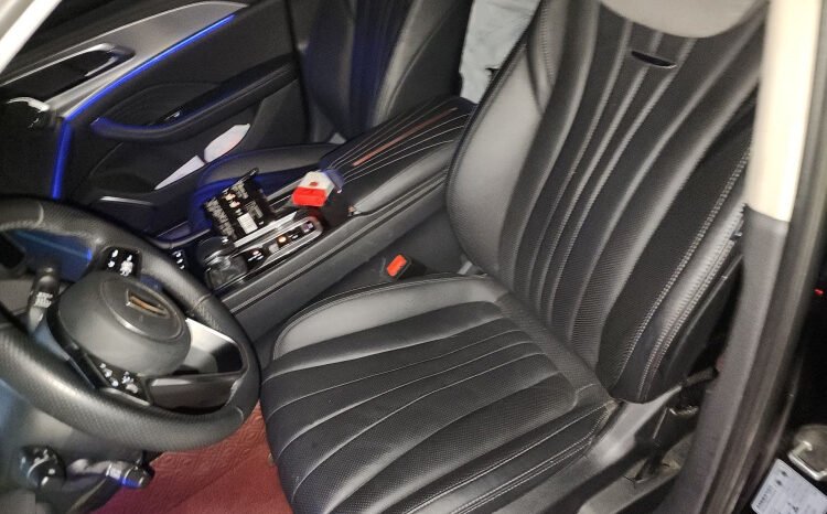 
								2024 Hongqi H5 2.0T Auto Zhilian Qichang Edition 70,900 km Used Sedan for Sale full									