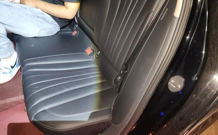 
								2024 Hongqi H5 2.0T Auto Zhilian Qichang Edition 70,900 km Used Sedan for Sale full									