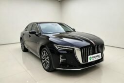 2024 Hongqi H5 2.0T Auto Zhilian Qichang Edition 70,900 km Used Sedan for Sale