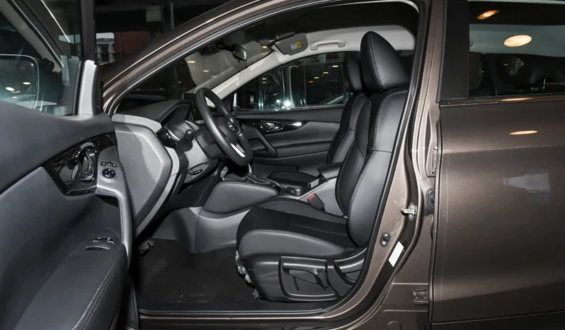 
								2025 Nissan Qashqai Honor 2.0L CVT XV Edition – Black – 151HP – Independent Rear Suspension full									