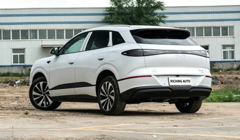 
								2025 BYD Sealion 06 DM-i 132KM Edition – White – 7.5s 0-100km/h – Mid-Size PHEV SUV full									