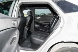 
										2025 BYD Sealion 06 DM-i 132KM Edition – White – 7.5s 0-100km/h – Mid-Size PHEV SUV full									