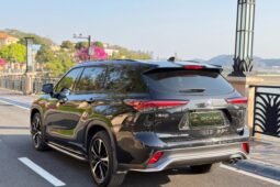 
										Toyota Crown Kluger 2023 2.5L HEV 4WD Luxury Edition full									