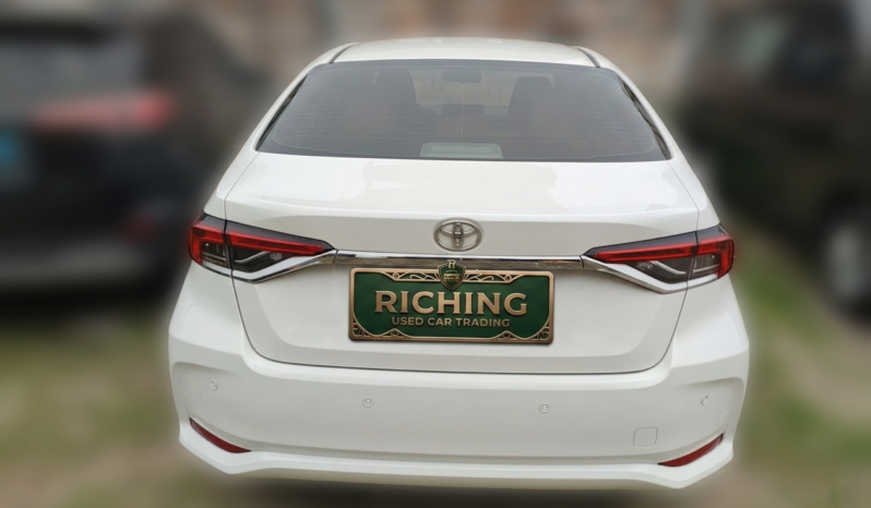 
								Toyota Corolla 2021 1.5L Elite Edition – White Sedan full									