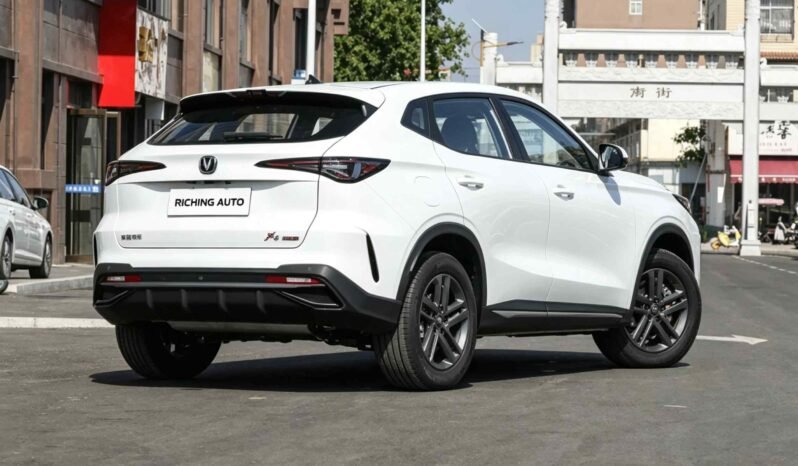 
								2026 Changan X5 PLUS 1.5L Manual Luxury Edition – White – 110HP – 5-Speed MT – 5-Seater Compact SUV full									