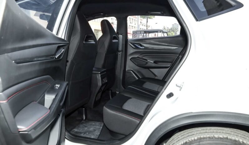 
								2026 Changan X5 PLUS 1.5L Manual Luxury Edition – White – 110HP – 5-Speed MT – 5-Seater Compact SUV full									