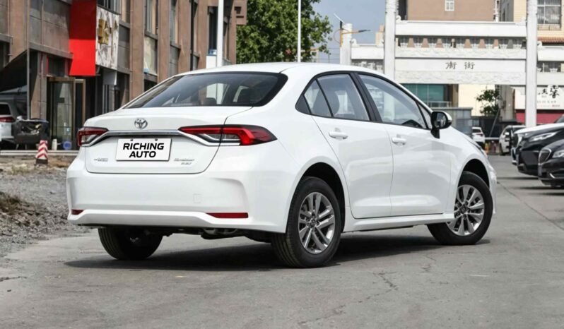 
								Toyota Corolla 2026 1.2T S-CVT Pioneer Edition – White Sedan full									