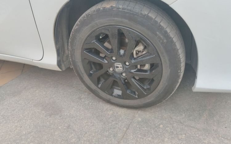 
								Used 2017 Honda Greiz 1.5L CVT Comfort | Good Condition | For Export full									
