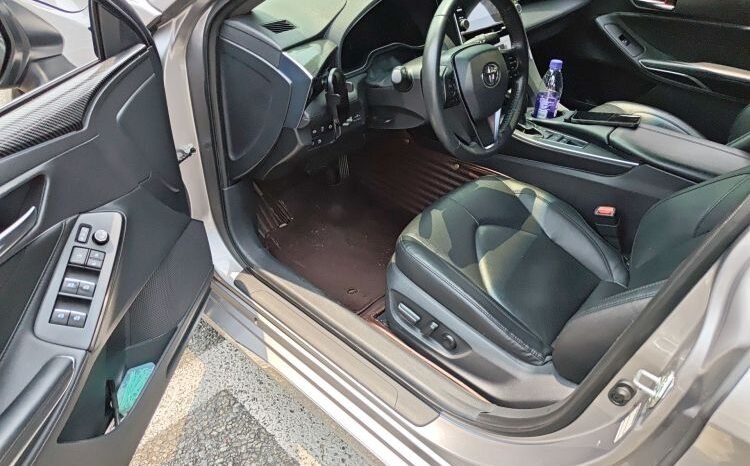 
								Used 2019 Toyota Avalon Hybrid 2.5L Luxury | China VI | For Export full									