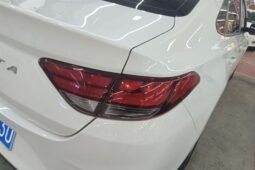 
										Used 2020 Hyundai 1.6L Automatic – 110k km, Budget-Friendly Compact Sedan full									