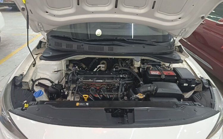 
								Used 2020 Hyundai 1.6L Automatic – 110k km, Budget-Friendly Compact Sedan full									