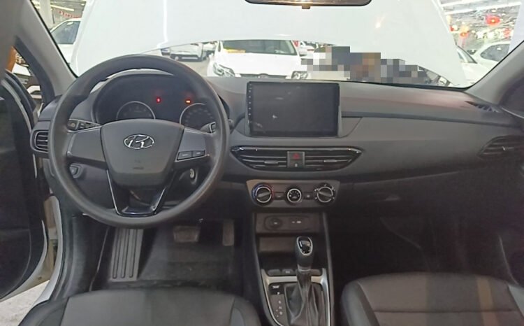 
								Used 2020 Hyundai 1.6L Automatic – 110k km, Budget-Friendly Compact Sedan full									