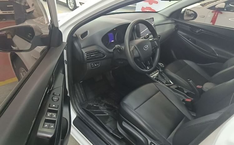
								Used 2020 Hyundai 1.6L Automatic – 110k km, Budget-Friendly Compact Sedan full									