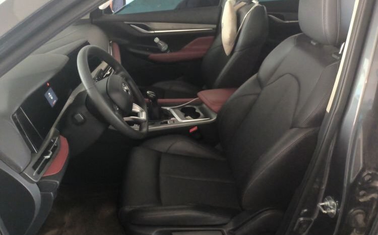 
								Used 2022 Changan CS55PLUS Blue Whale 1.5T MT Luxury  For Export full									