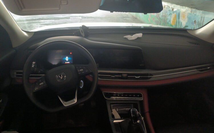 
								Used 2022 Changan CS55PLUS Blue Whale 1.5T MT Luxury  For Export full									