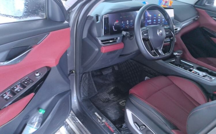 
								Used 2022 Changan CS75 PLUS Classic 1.5T AT Pioneer  For Export full									