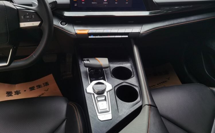 
								Used 2022 Changan UNI-V 1.5T Premium | For Export full									