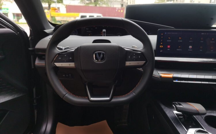 
								Used 2022 Changan UNI-V 1.5T Premium | For Export full									