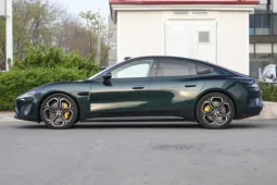 2026 Xiaomi SU7 Standard RWD Edition – Olive Green – 720km Range – 5.28s 0-100km/h – Hyper OS EV