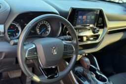 
										Toyota Crown Kluger 2023 2.5L HEV 4WD Luxury Edition full									