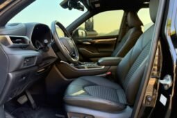 
										Toyota Crown Kluger 2023 2.5L HEV 4WD Luxury Edition full									