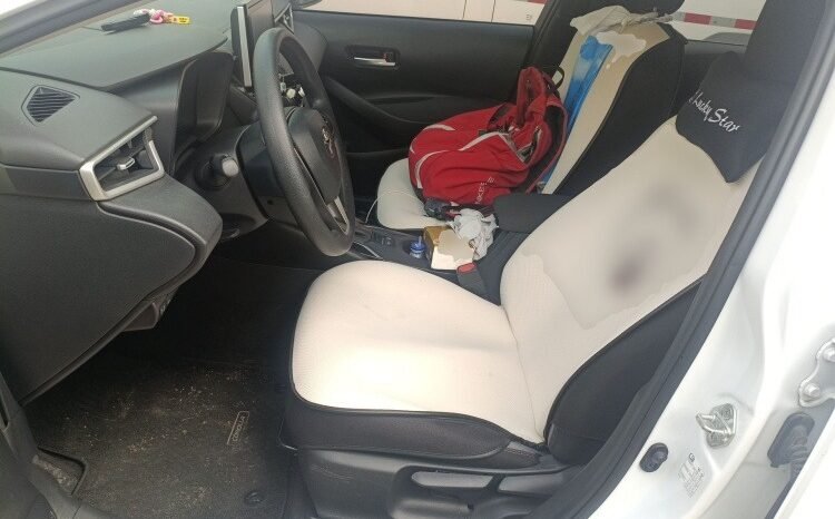 
								Toyota Corolla 2021 1.2T Elite PLUS Edition – White Sedan full									