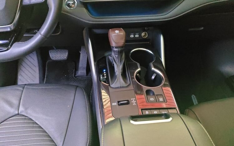 
								Toyota Crown Kluger 2023 2.5L HEV 4WD Luxury Edition full									