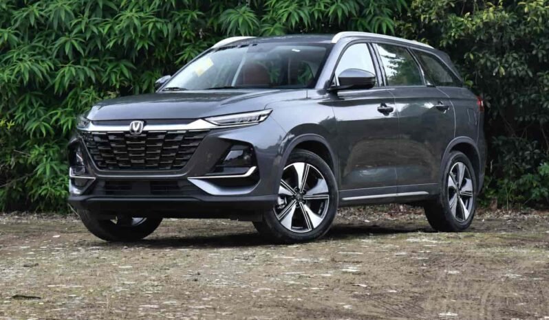 Grey 2026 Changan CS75 PRO 1.5T DCT Shuxiang 5-seater SUV shown from front three quarter angle
