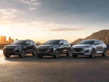 Changan CS55 CS75 and UNI-K SUVs lined up for comparison by overseas car dealers importing from China to Africa and Middle East