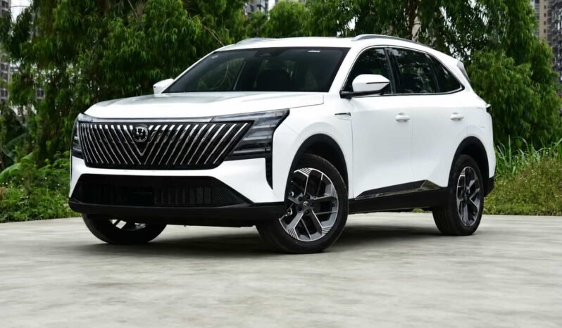 Front three quarter view of the white 2026 Changan CS75 PLUS 1.5T Premium Edition SUV